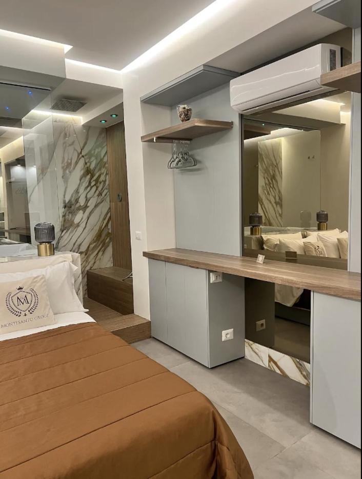 Elegant Nel Centro Di Bed & Breakfast Napels